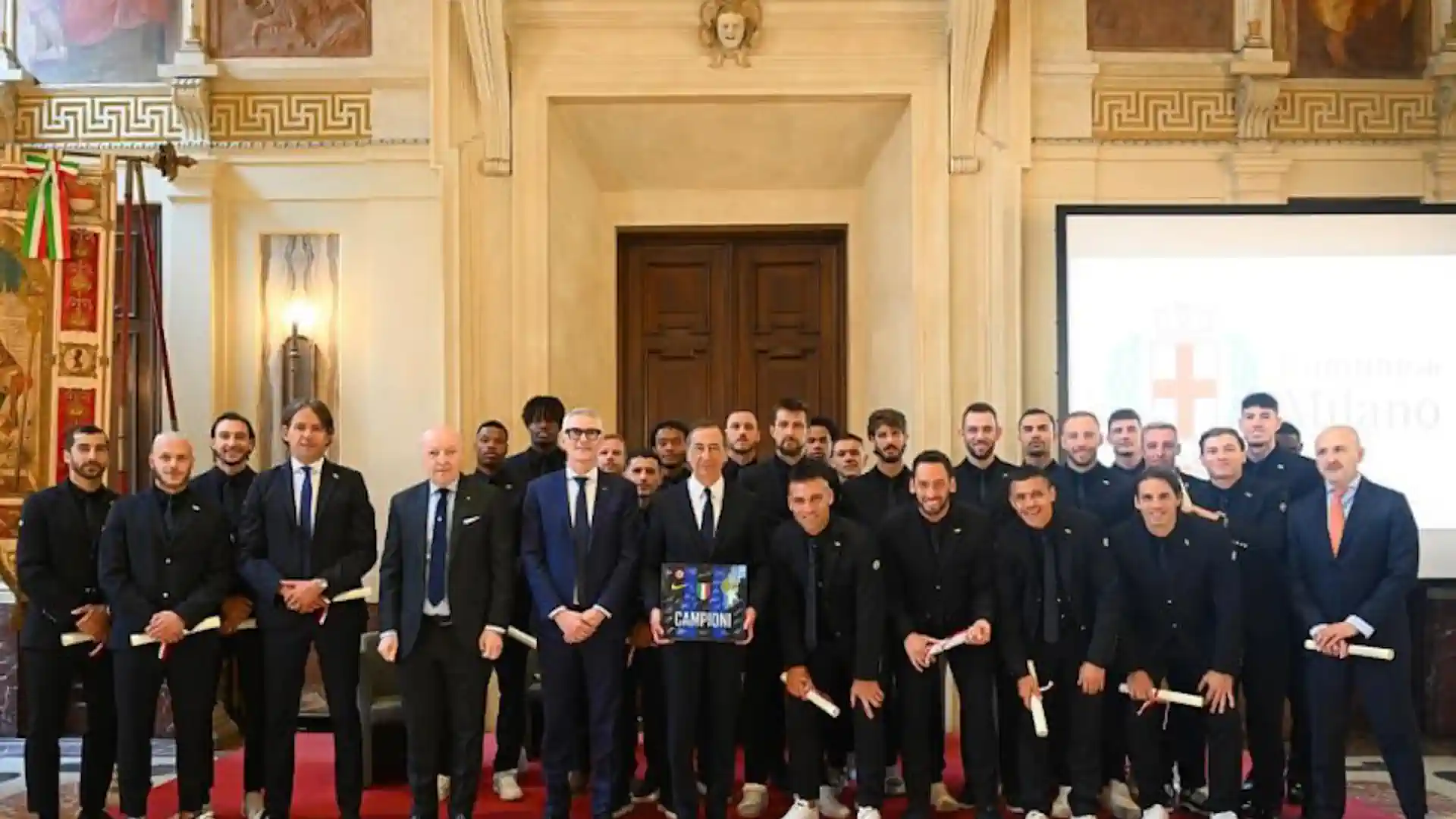 Milan municipality honoured Inter's footballers