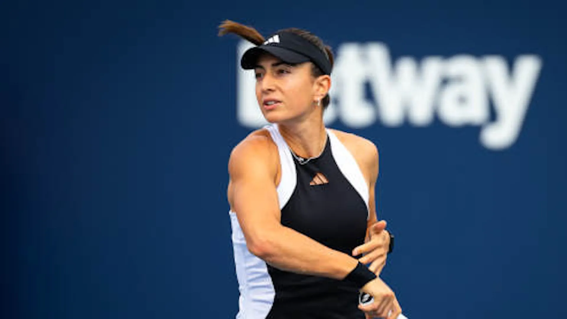 Elina Avanesyan qualified for the main draw of the WTA Birmingham tournament