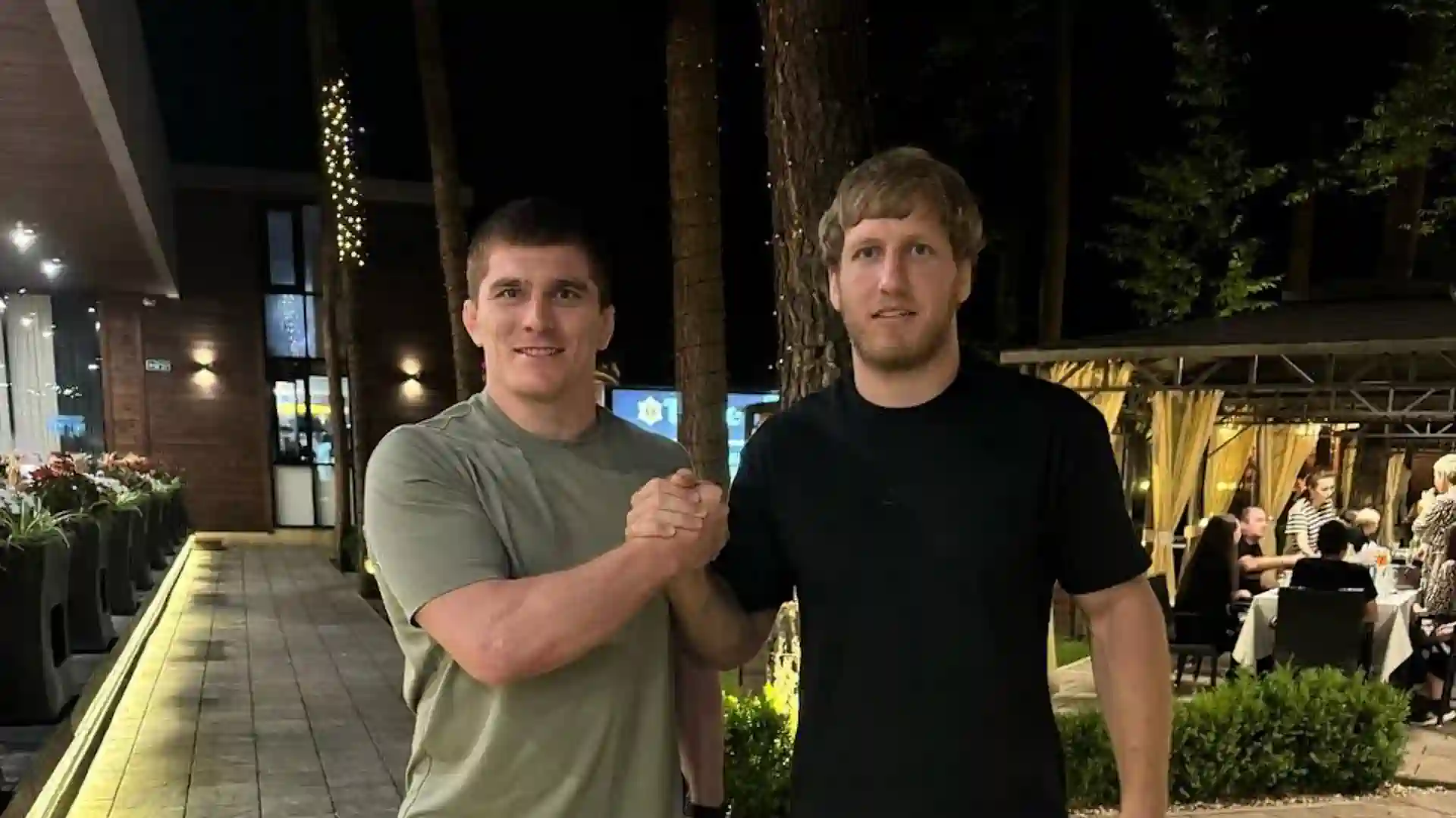 Artur Aleksanyan and Musa Evloev met in Vladikavkaz